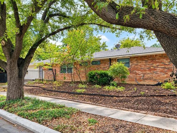 3544 Timberview Road , Dallas, TX 75229