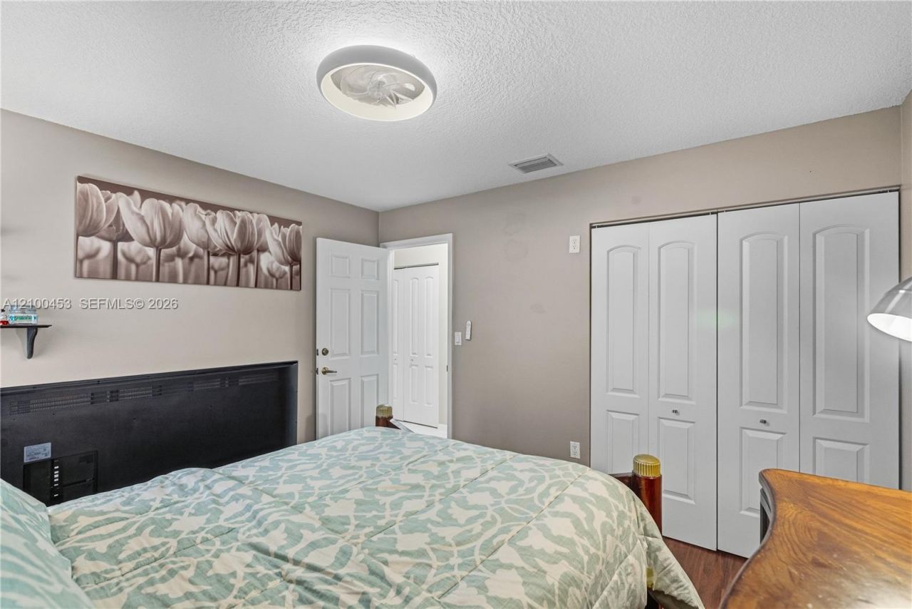 1130 NW 133rd Ter, Sunrise, FL 33323 Photo