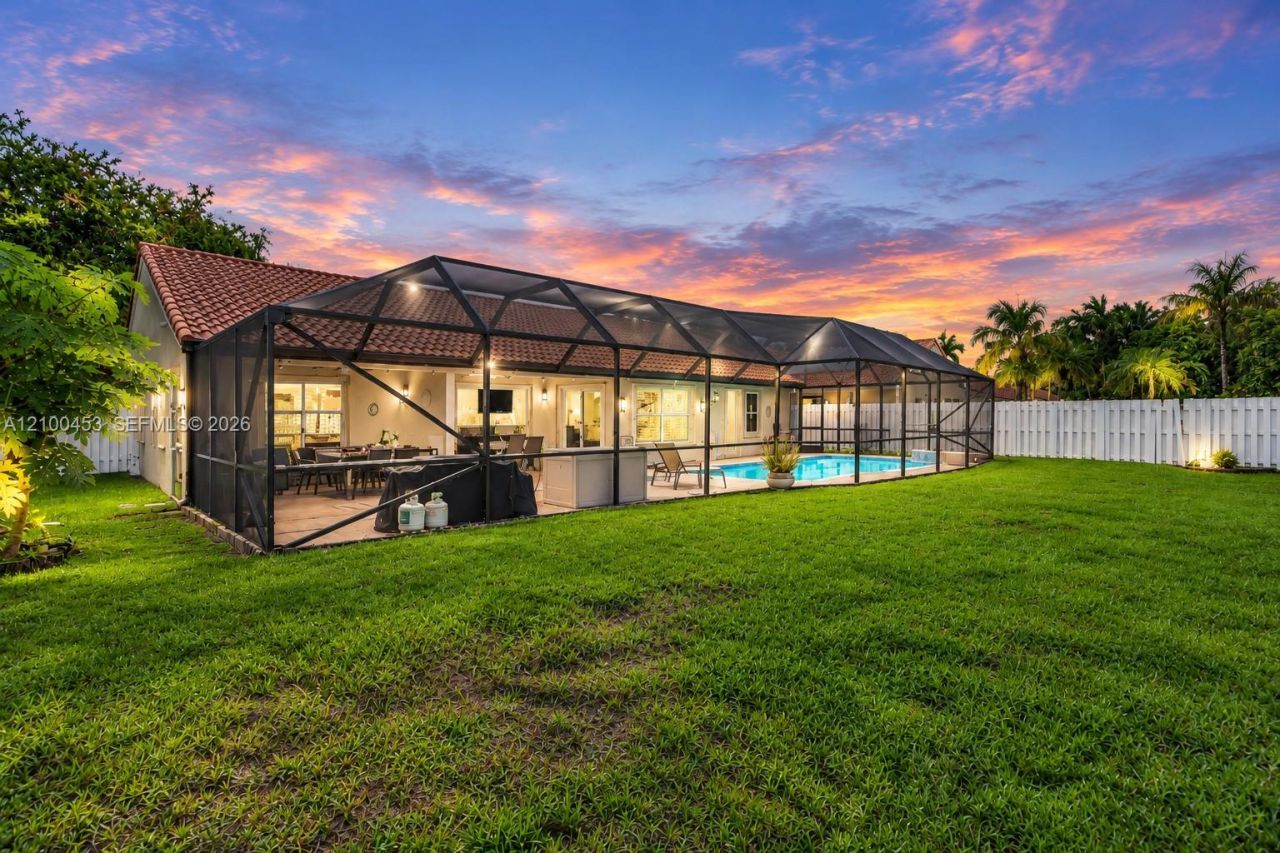 1130 NW 133rd Ter, Sunrise, FL 33323 Photo