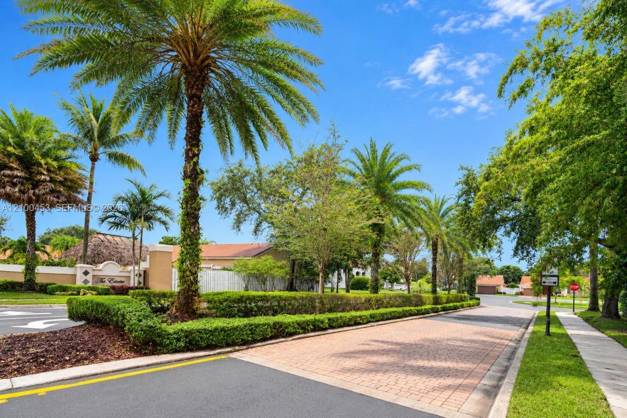 1130 NW 133rd Ter, Sunrise, FL 33323 Photo