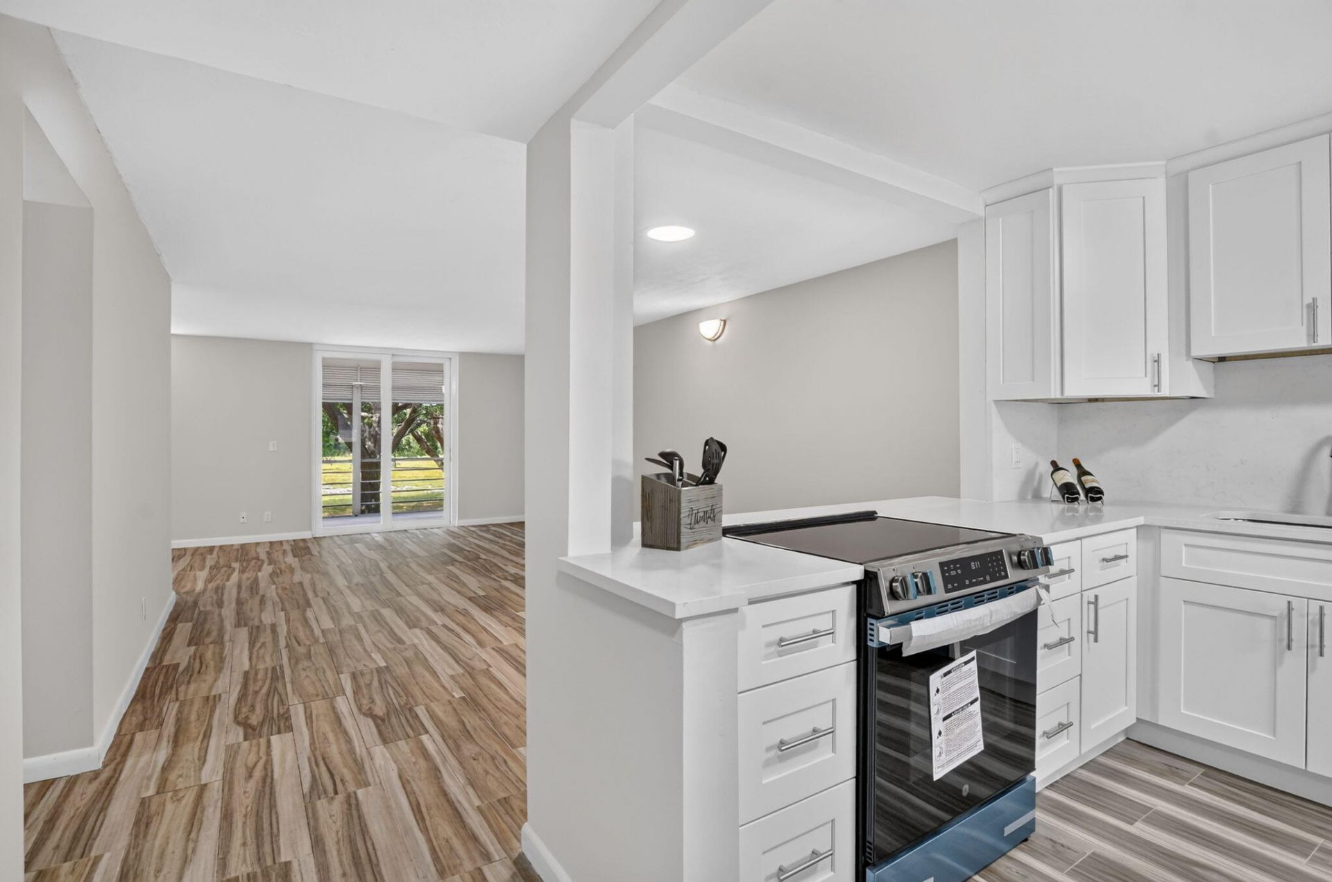 5961 NW 2nd Avenue, Unit 210, Boca Raton, FL 33487 Photo