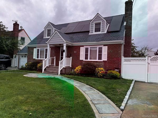 Valley Stream, NY 11580