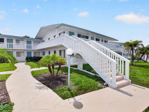 2290 SUNSET Avenue, Unit 20, Lake Worth Beach, FL 33461