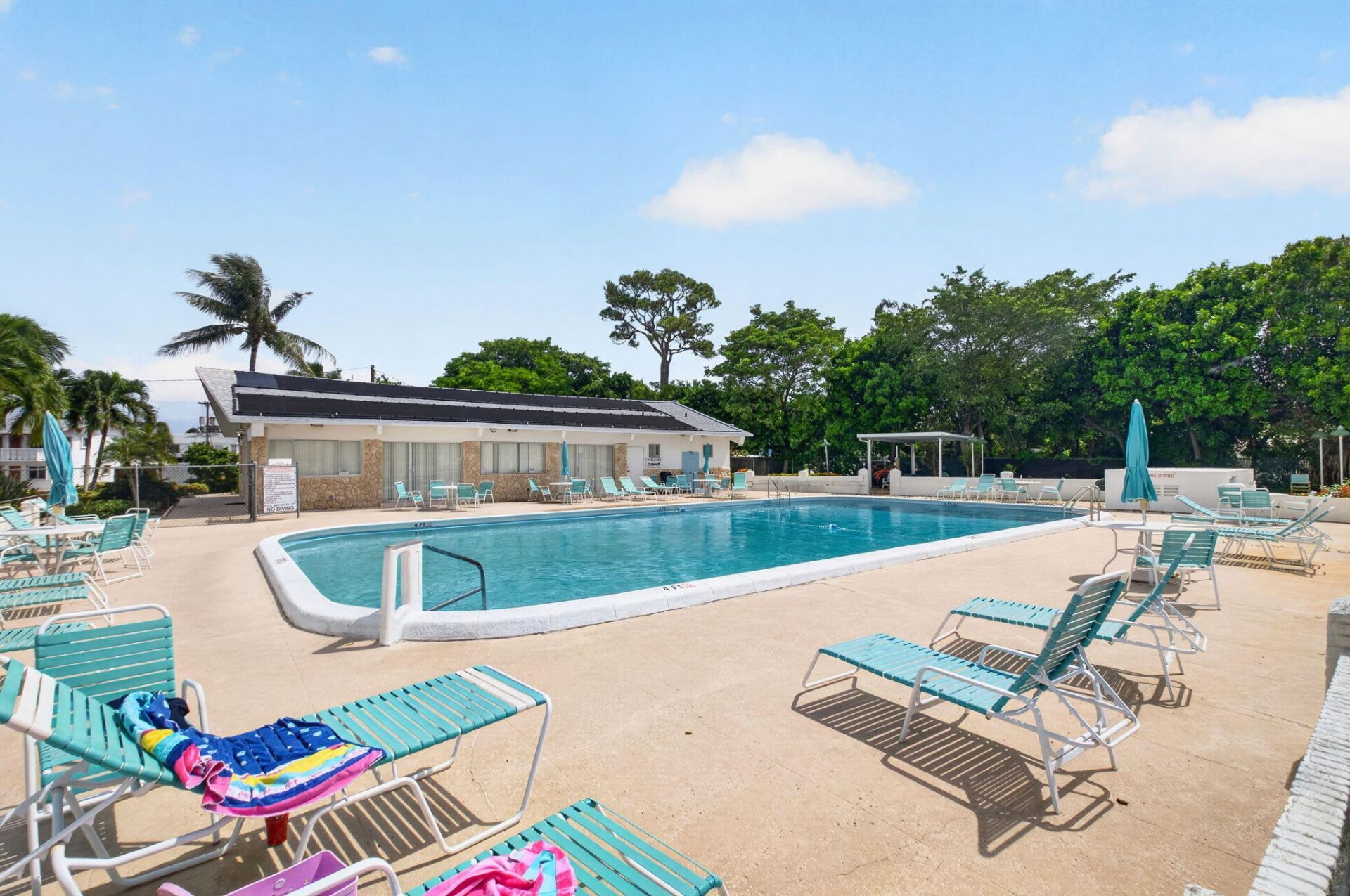 2290 Sunset Avenue, Unit 20, Lake Worth Beach, FL 33461 Photo