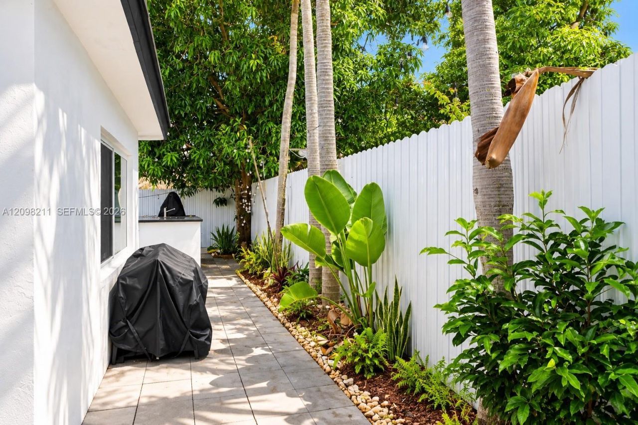 3254 Lincoln St , Hollywood, FL 33021 Photo