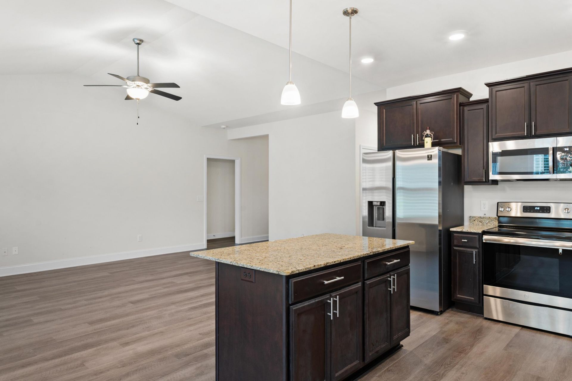 112 Silver Way Drive Photo 8