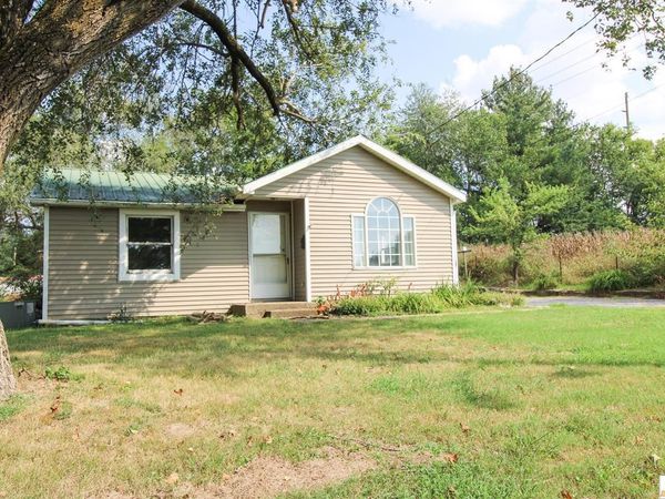 317 Comer Avenue , Horse Cave, KY 42749