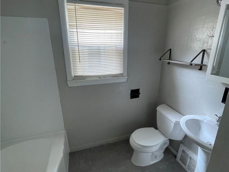 5026 E 86th Street, Garfield Heights, OH 44125 Photo 12