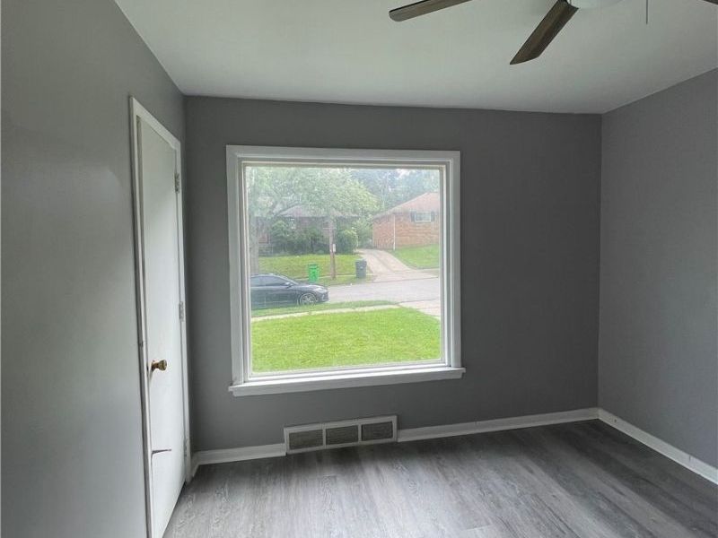 5026 E 86th Street, Garfield Heights, OH 44125 Photo 9