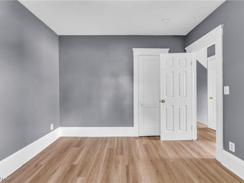 3514 Leopold Avenue, Cleveland, OH 44109 Photo 18