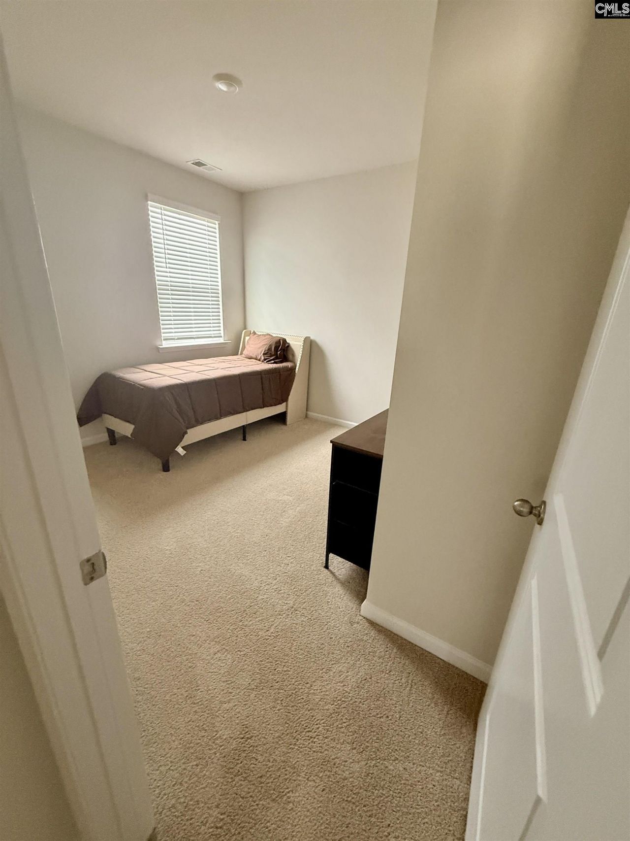 509 Leathertree Lane  Photo 15