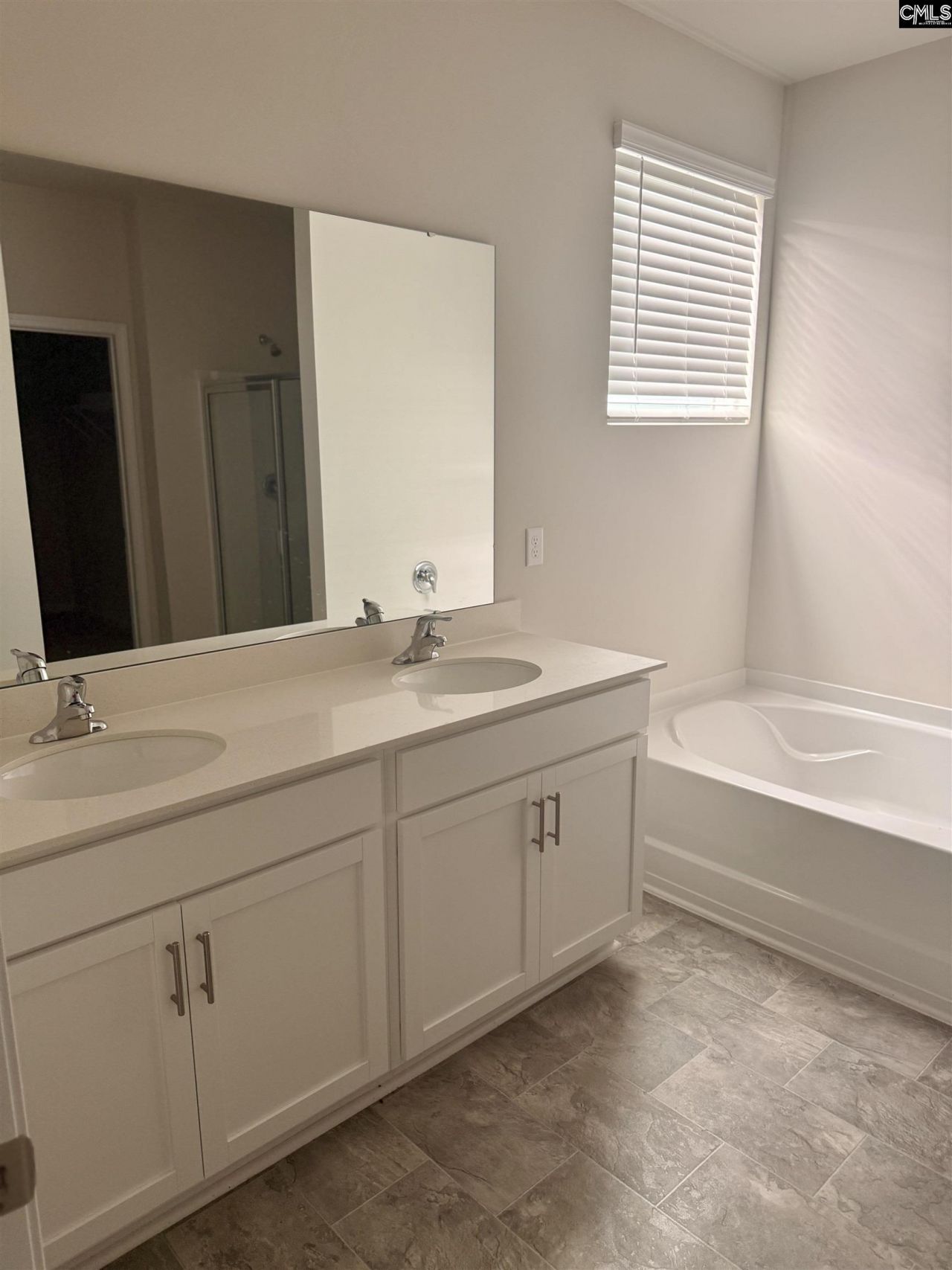 509 Leathertree Lane  Photo 8