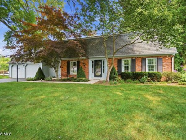 6956 Apple Creek Road , Sylvania, OH 43560