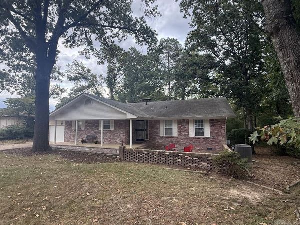 1309 Crest Circle, Benton, AR 72015