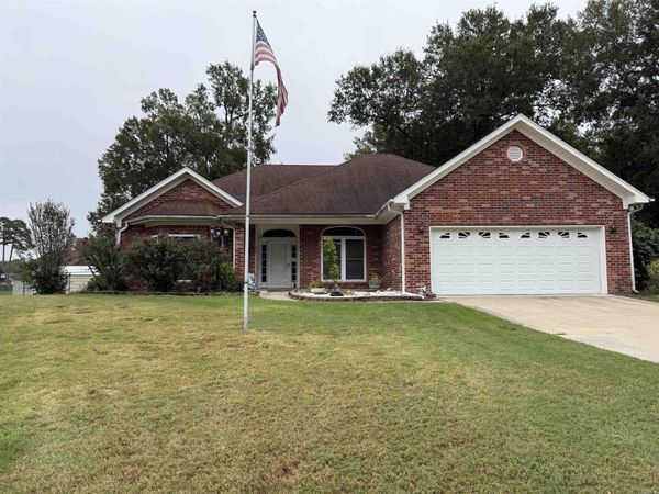 981 Colonial Drive , Jacksonville, AR 72076