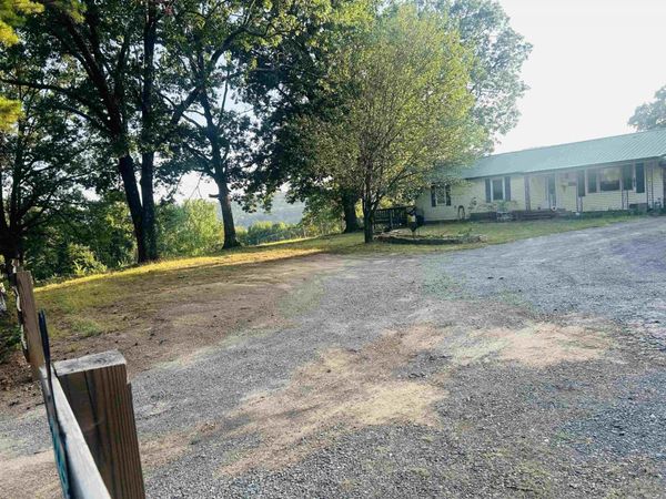 Clinton, AR 72031