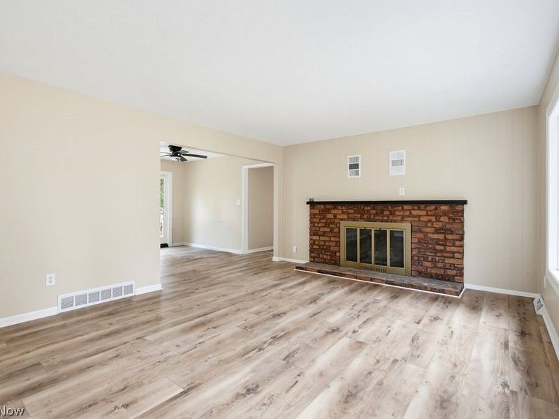 1535 S Plainview Drive, Akron, OH 44321 Photo 10