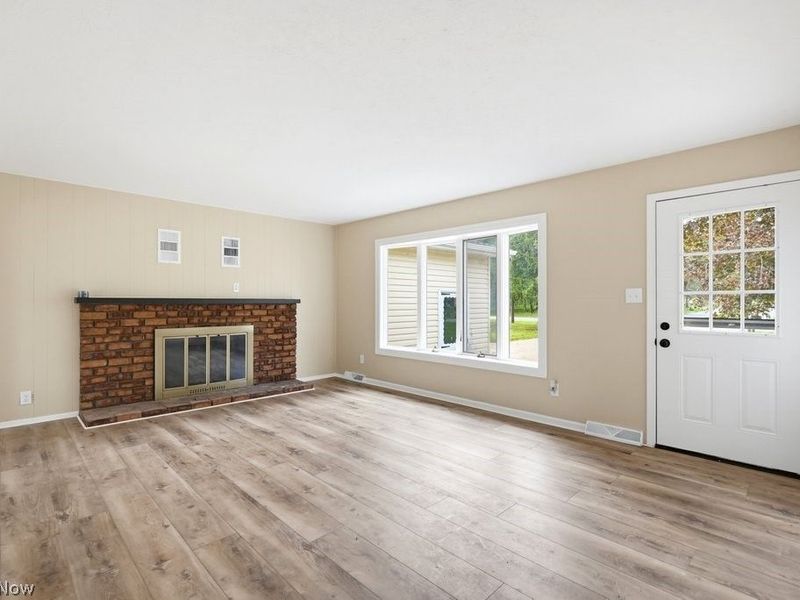 1535 S Plainview Drive, Akron, OH 44321 Photo 11