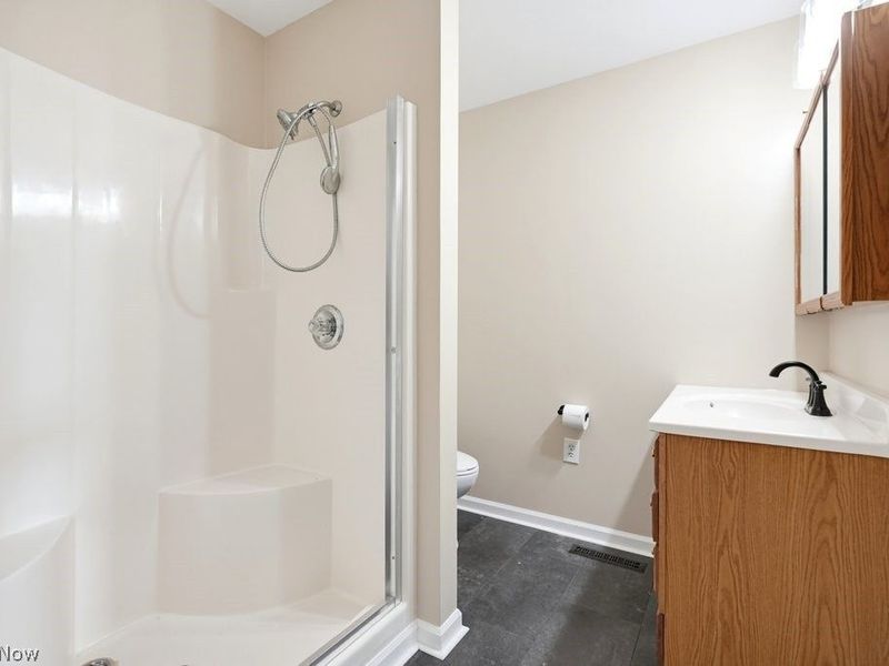 1535 S Plainview Drive, Akron, OH 44321 Photo 15