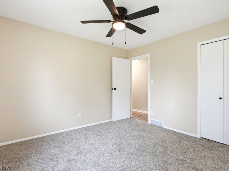 1535 S Plainview Drive, Akron, OH 44321 Photo 27