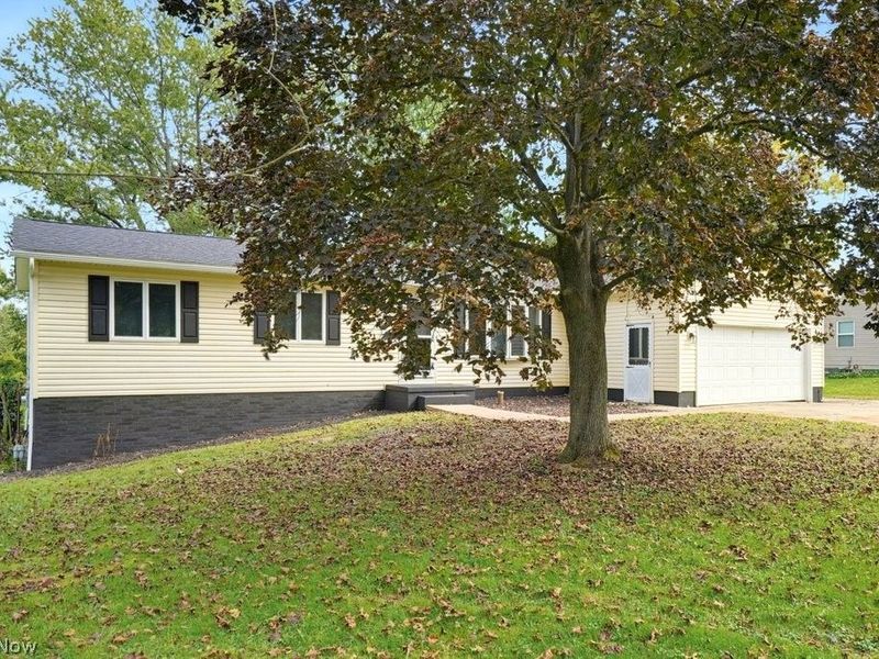 1535 S Plainview Drive, Akron, OH 44321 Photo 3