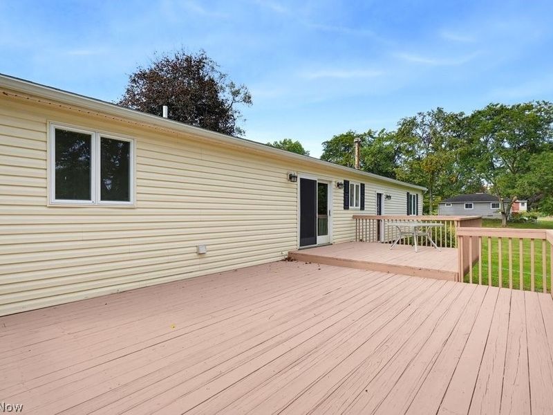 1535 S Plainview Drive, Akron, OH 44321 Photo 9
