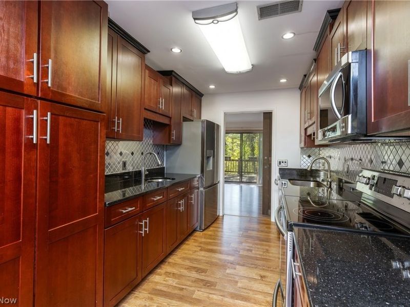782 Hampton Ridge Drive, Akron, OH 44313 Photo 13