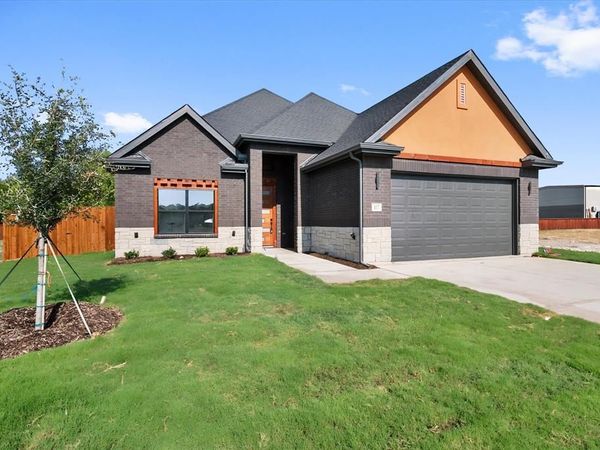 117 Yvonne Street , Red Oak, TX 75154