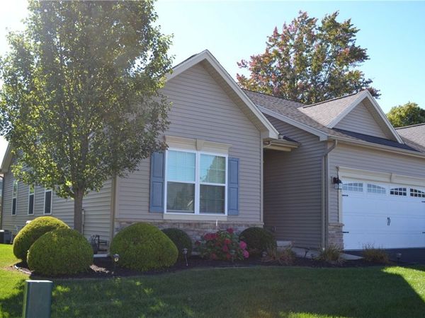 17 Spotts Circle, Churchville, NY 14428
