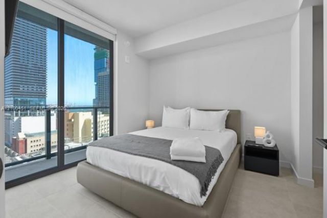 121 NE 5th St , Unit 1813, Miami, FL 33132 Photo