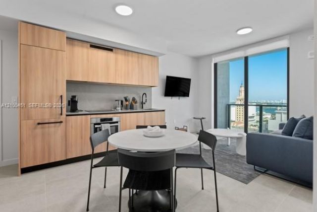 121 NE 5th St , Unit 1813, Miami, FL 33132 Photo