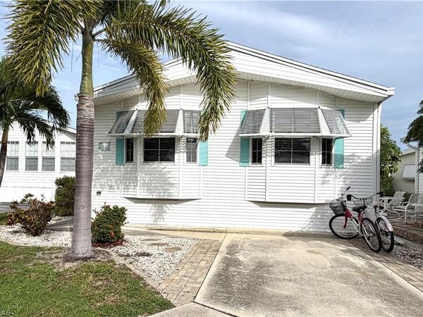 4580 Slash Pine WAY E, ESTERO, FL 33928