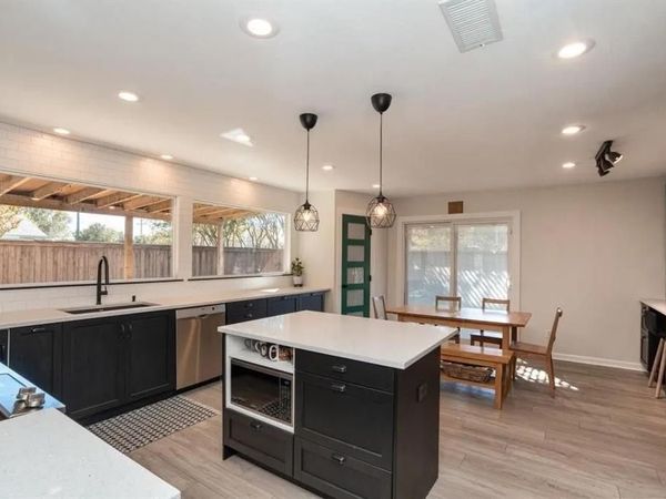 2116 Oak Brook Drive , Richardson, TX 75081