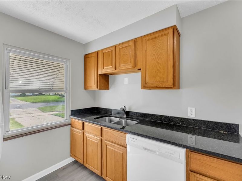 4992 Claremont Boulevard, Garfield Heights, OH 44125 Photo 10