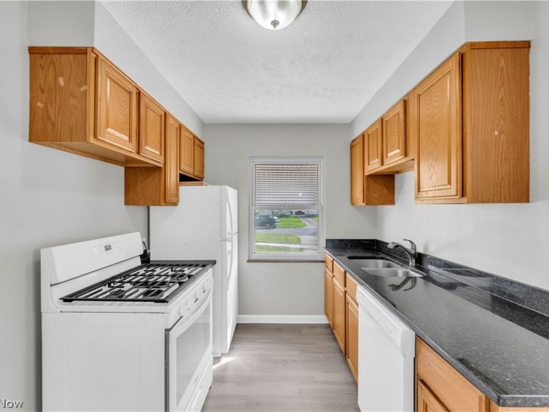 4992 Claremont Boulevard, Garfield Heights, OH 44125 Photo 7
