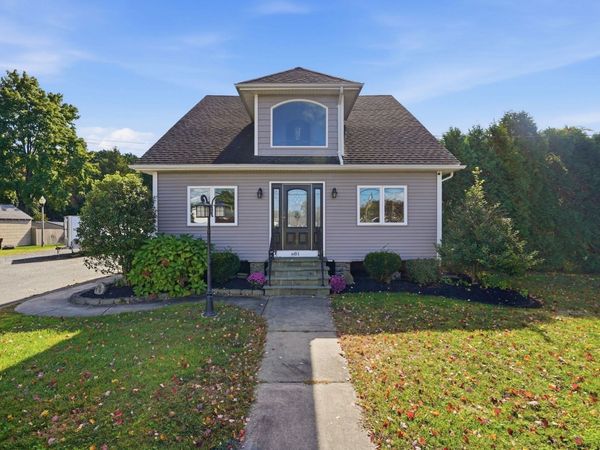 681 Mill St, Agawam, MA 01030