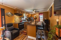 2115 Arrowwood Road  photo 4