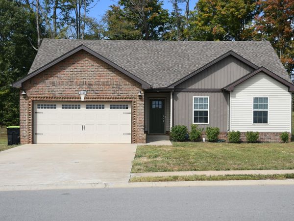 1125 Cardinal Creek Dr, Clarksville, TN 37040