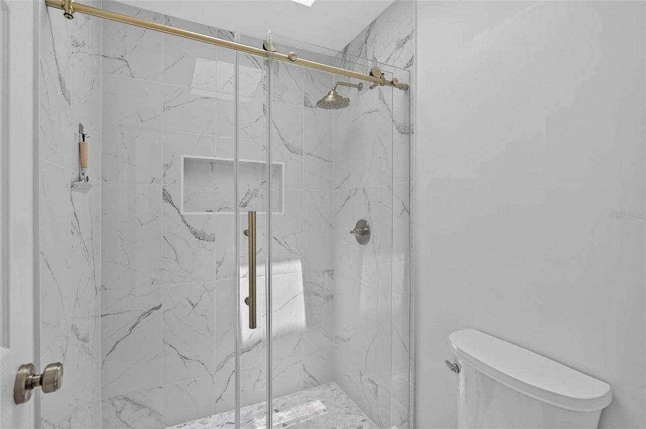 358 Bearded Oaks Circle , Sarasota, FL 34232 Photo