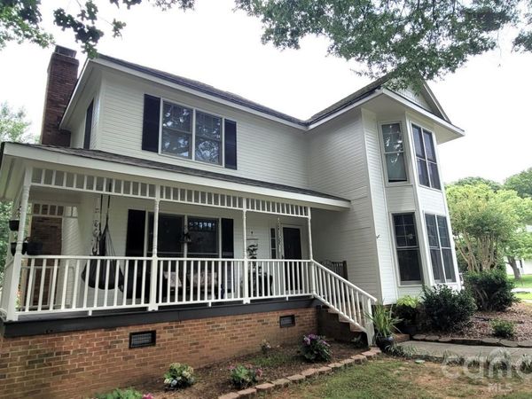 2308 Heathershire Lane , Matthews, NC 28105