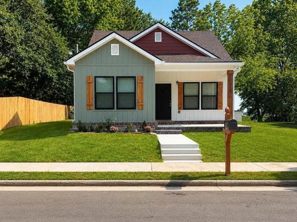 114 HATTON ST, Jackson, TN 38301