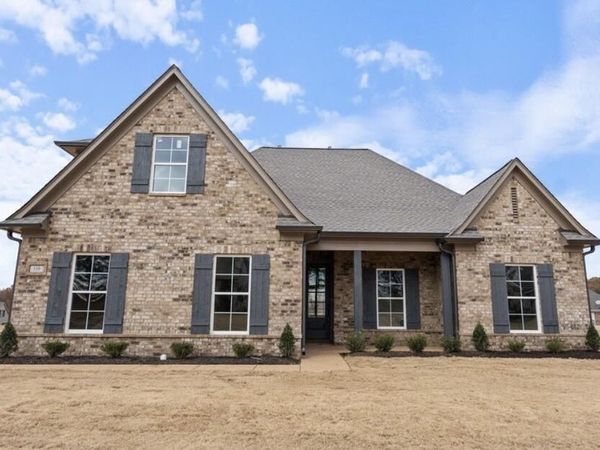 110 Garrett Drive, Batesville, MS 38606