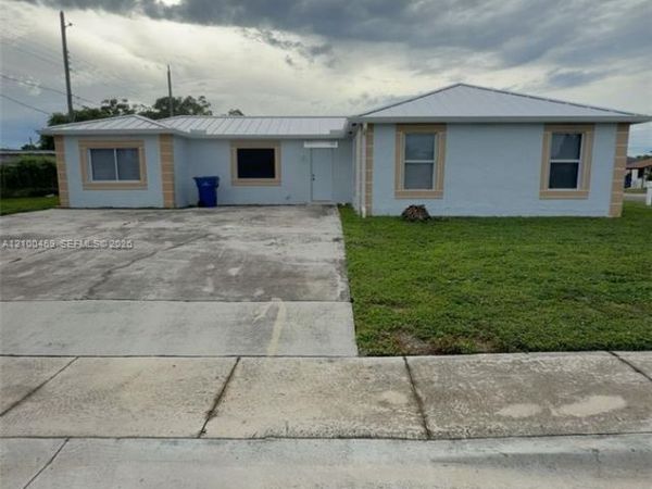 801 W 4th St , West Palm Beach, FL 33401