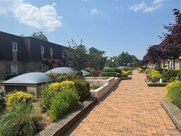 200 Hilton Avenue , Unit 30, Hempstead, NY 11550