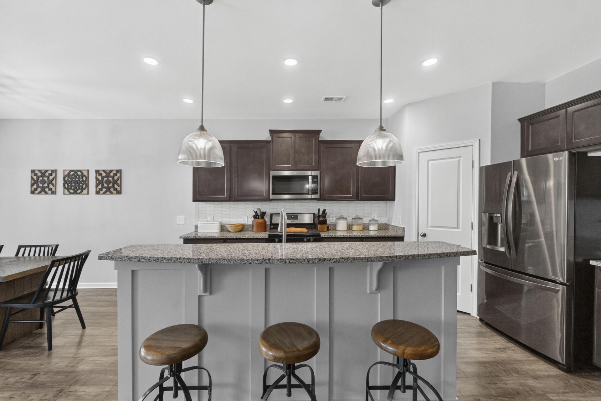 204 Devonshire Drive Photo 15
