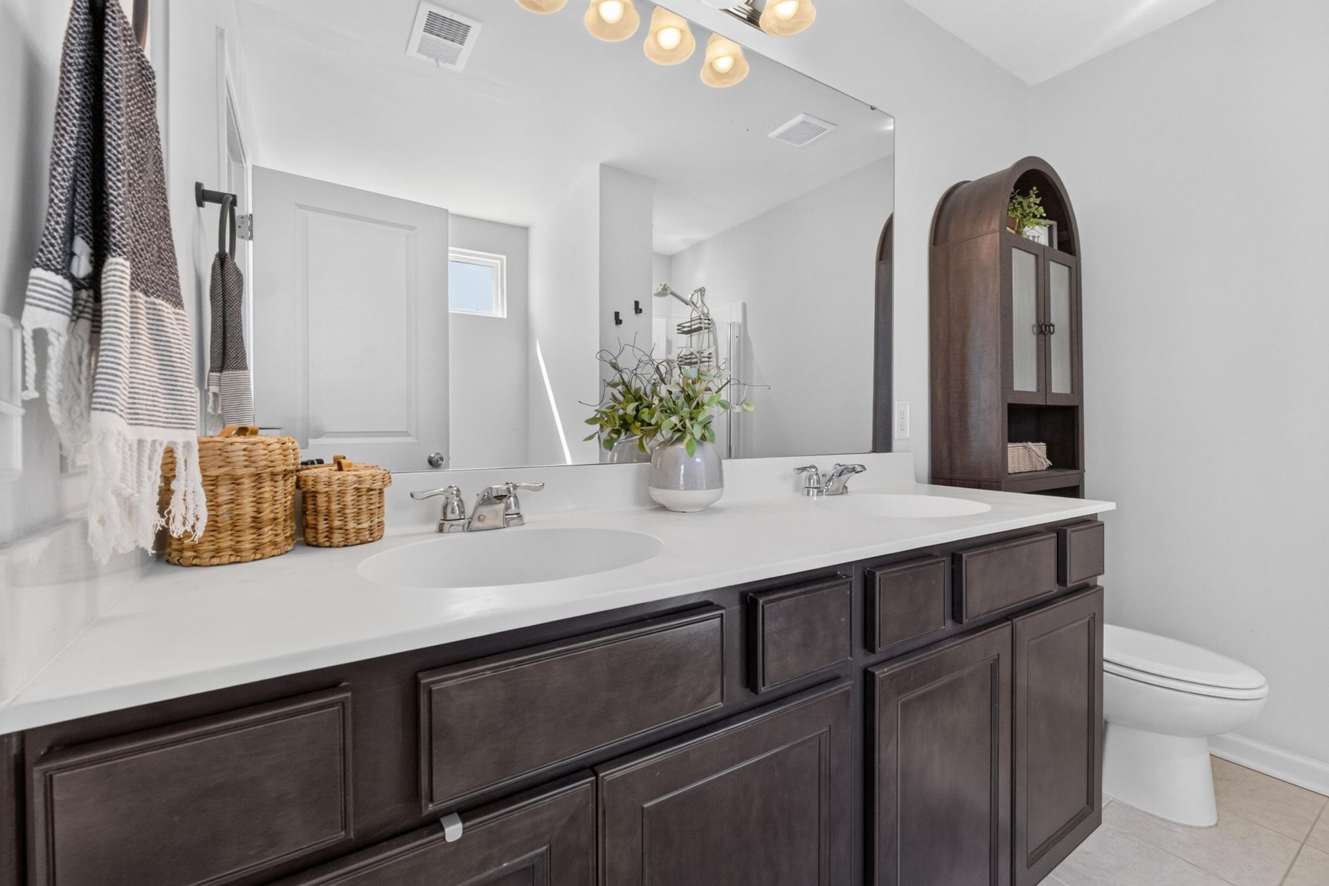 204 Devonshire Drive Photo 29