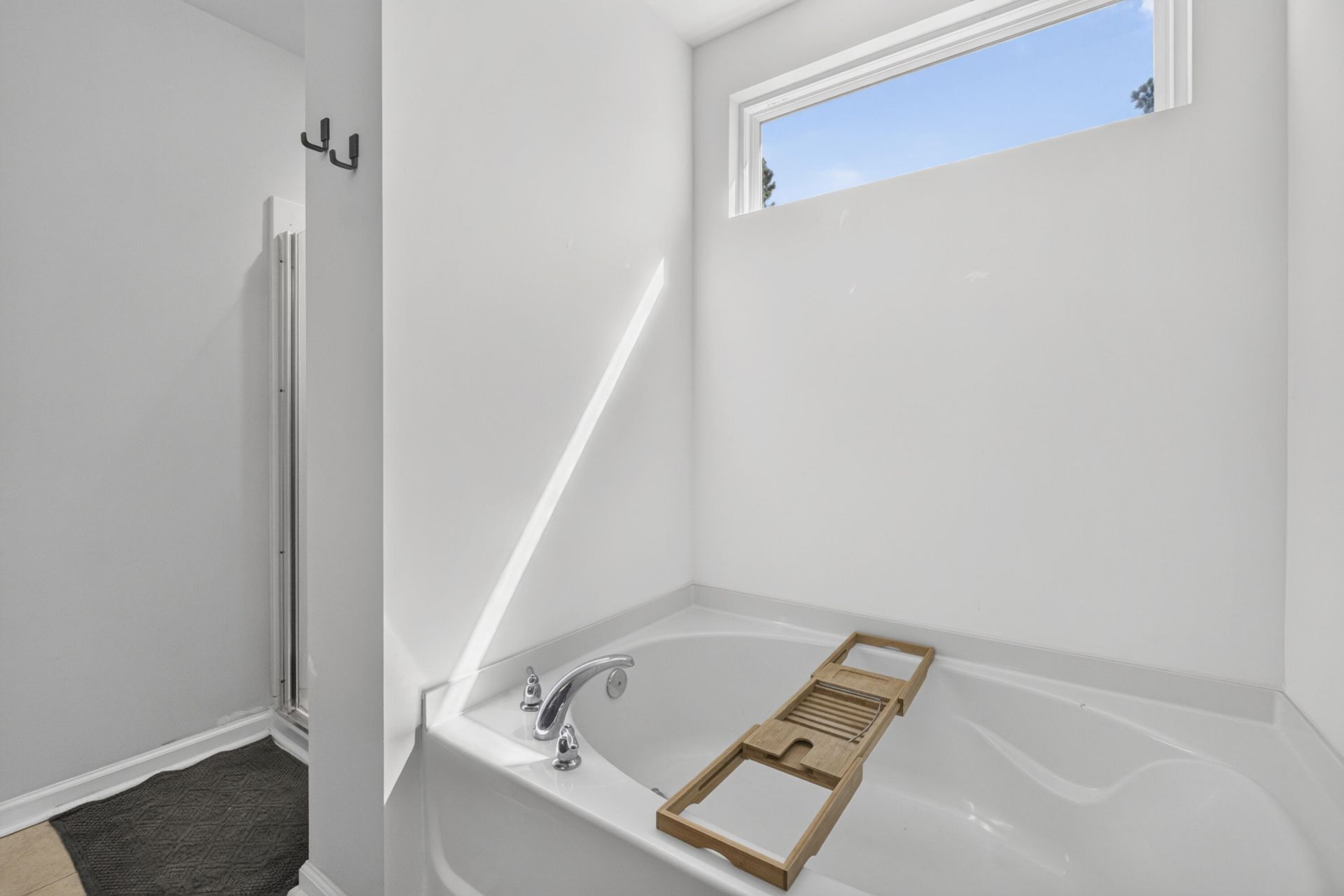 204 Devonshire Drive Photo 32