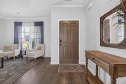 204 Devonshire Drive photo 4