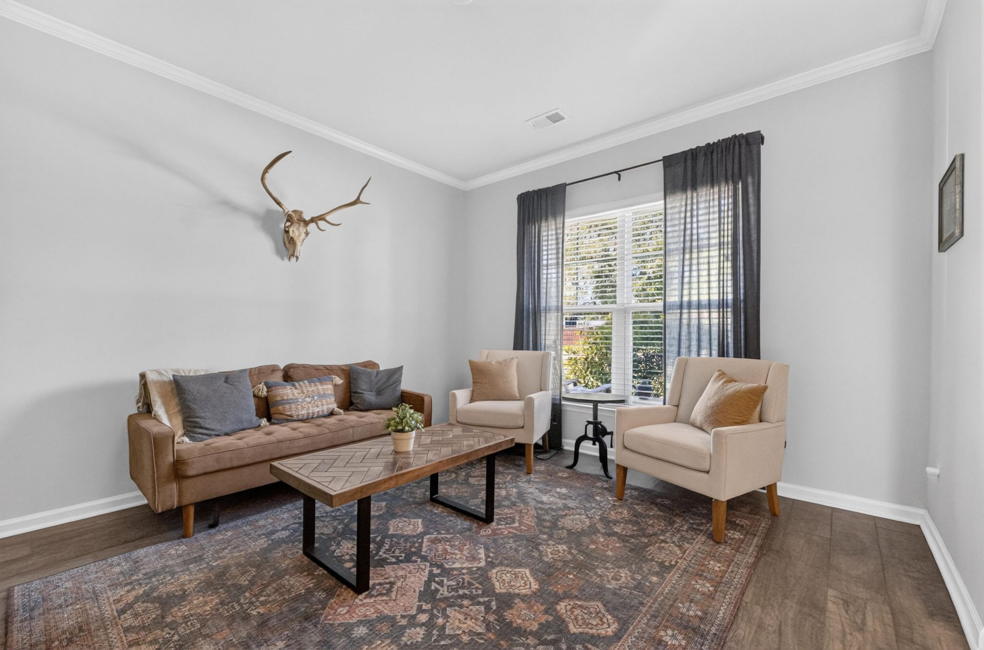 204 Devonshire Drive Photo 7