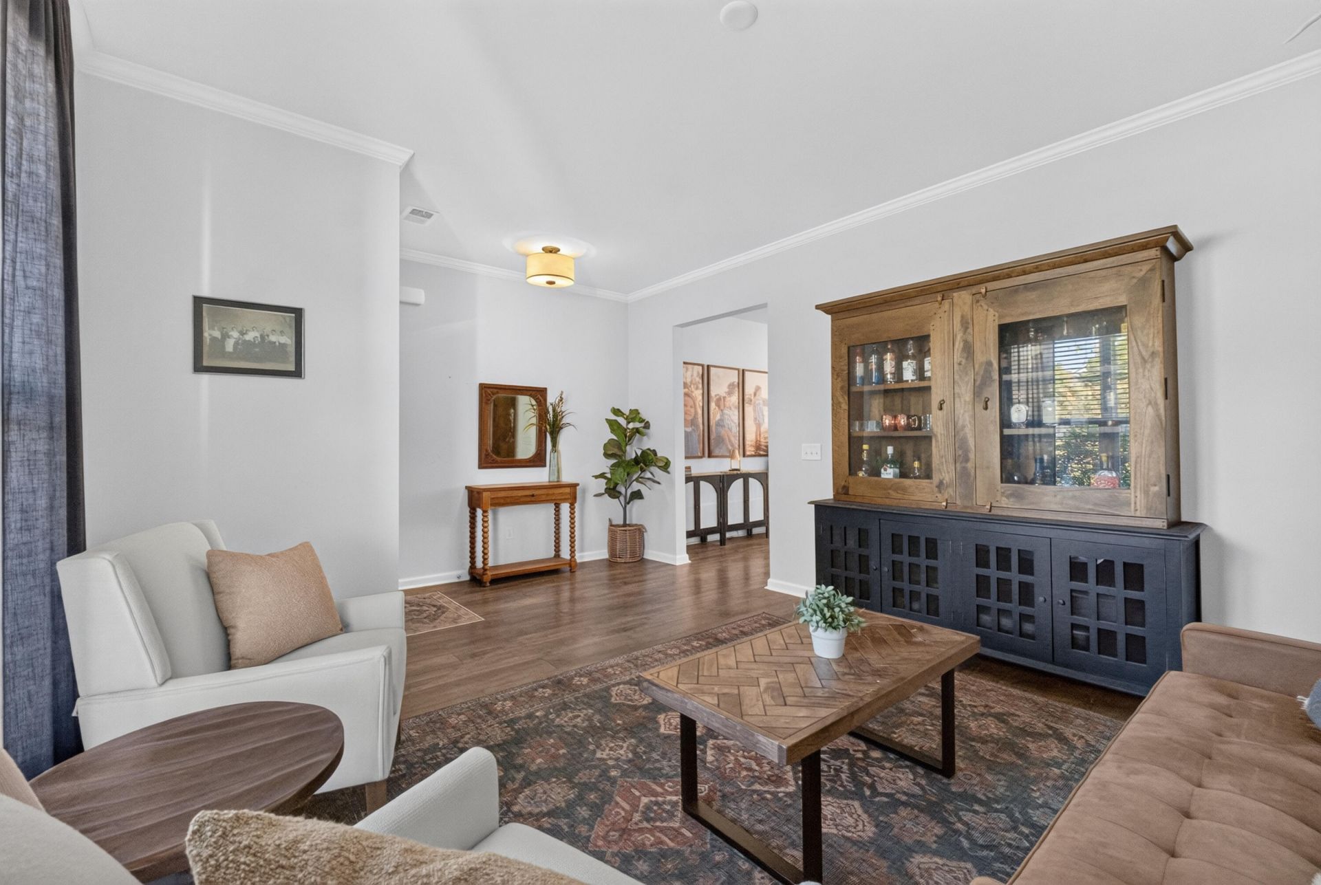 204 Devonshire Drive Photo 8